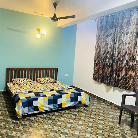 Blue Waves Guest House Calangute Exterior foto