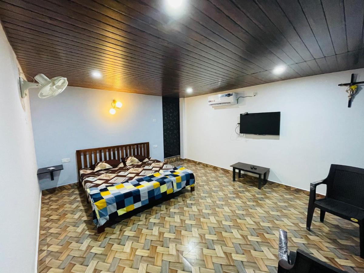 Blue Waves Guest House Calangute Exterior foto