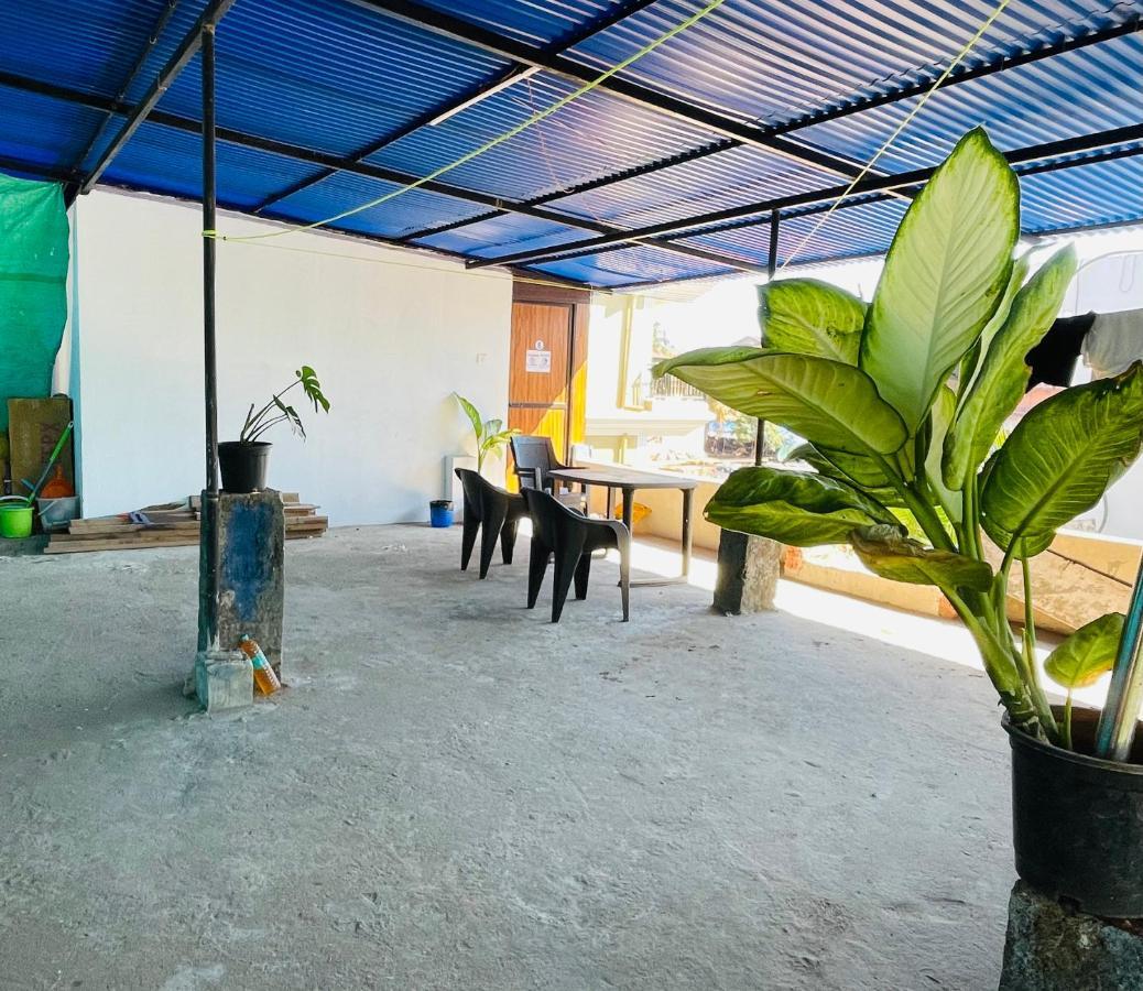 Blue Waves Guest House Calangute Exterior foto