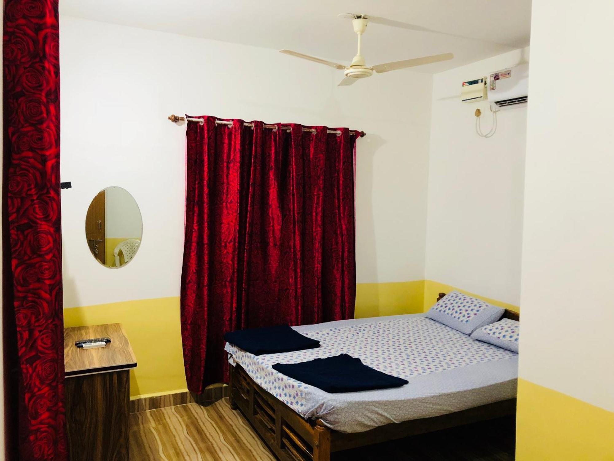 Blue Waves Guest House Calangute Exterior foto